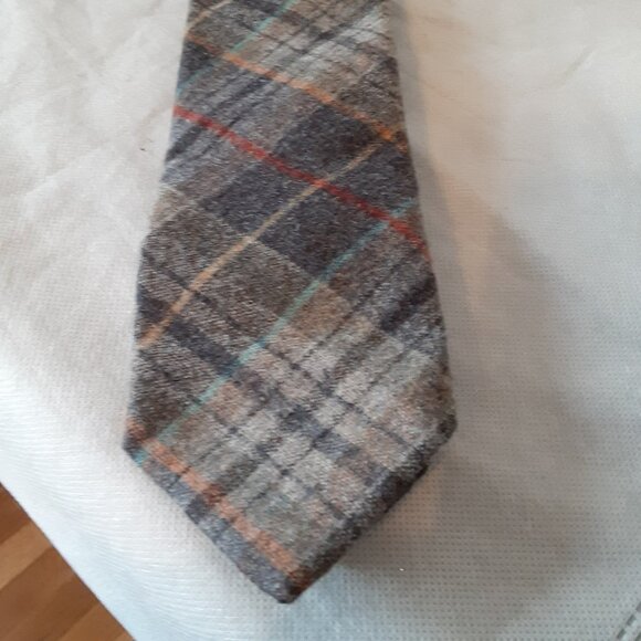 VINTAGE PENDLETON 100% WOOL MEN'S NECKTIE PLAID NWOT - Picture 1 of 4